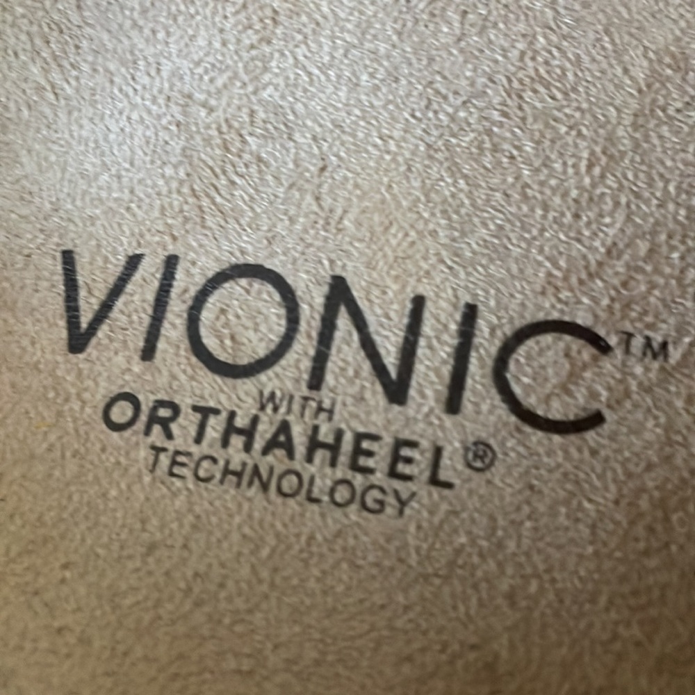 Vionic Adjustable Strap Sandal - image 6